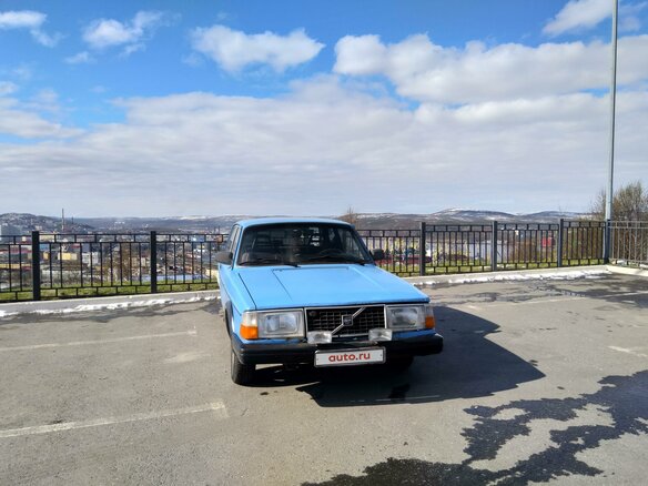 1981 Volvo 240 Series, голубой, 250000 рублей - вид 5