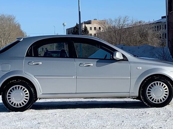 2011 Chevrolet Lacetti I, серебристый - вид 2