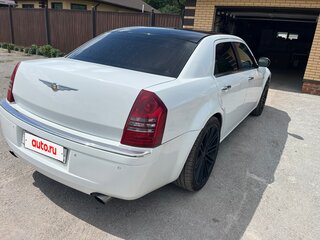 2005 Chrysler 300C I, белый, 1000000 рублей, вид 4