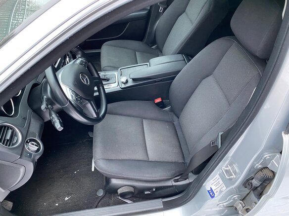 2011 Mercedes-Benz C-Класс 180 BlueEFFICIENCY III (W204) Рестайлинг, серебристый - вид 11