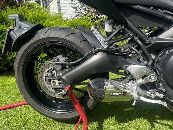 2017 Yamaha MT-09 (FZ-09), чёрный, 830000 рублей - вид 3