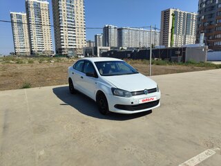 2014 Volkswagen Polo V, белый, 590000 рублей, вид 3