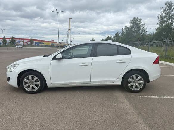 2013 Volvo S60 II, белый, 1010000 рублей - вид 5