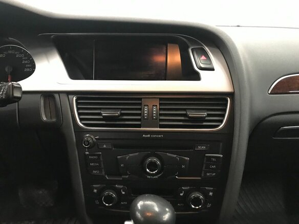 2011 Audi A4 IV (B8), бежевый - вид 14