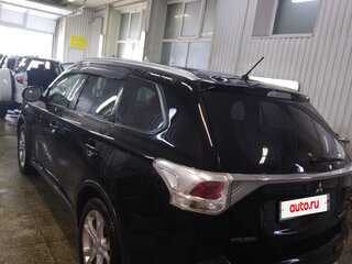 2014 Mitsubishi Outlander III Рестайлинг, чёрный, 1580000 рублей, вид 4