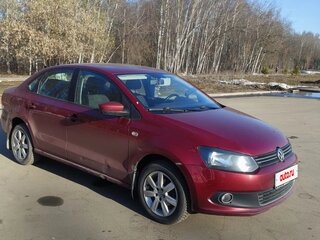 2013 Volkswagen Polo V, красный, 505000 рублей, вид 2
