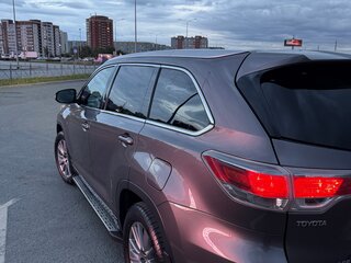 2014 Toyota Highlander III (XU50), серый, 3050000 рублей, вид 5