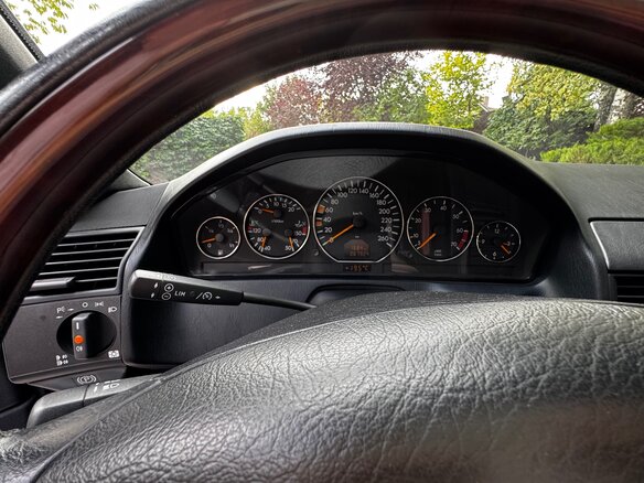 2000 Mercedes-Benz SL-Класс 500 IV (R129) Рестайлинг 2, чёрный, 12500000 рублей - вид 15