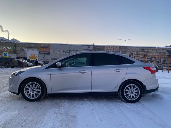 2011 Ford Focus III, серебристый, 1200000 рублей - вид 6