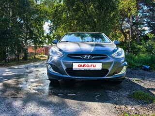 2013 Hyundai Solaris I, серый, 660000 рублей, вид 1