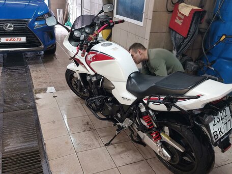 2010 Honda CB 1300, красный, 815000 рублей, вид 2
