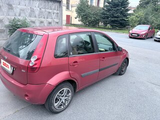 2006 Ford Fiesta Mk5, красный, 280000 рублей, вид 4