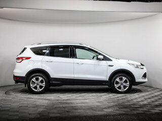 2016 Ford Kuga II Рестайлинг, белый, 1109777 рублей, вид 4