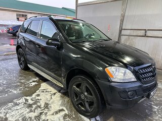 2005 Mercedes-Benz M-Класс 350 II (W164), чёрный, 1400000 рублей, вид 5