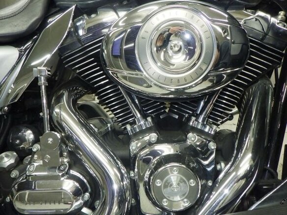 2011 Harley-Davidson Electra Glide, серебристый, 785000 рублей - вид 6