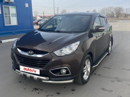 2013 Hyundai ix35 I Рестайлинг, коричневый, 998000 рублей, вид 3