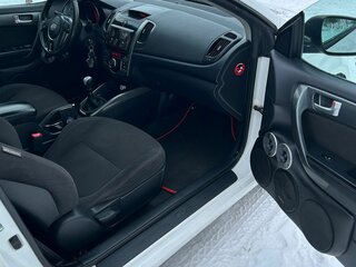 2012 Kia Cerato Koup II, белый, 1100000 рублей, вид 5