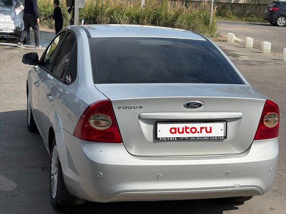 2011 Ford Focus II Рестайлинг, серебристый, 600000 рублей - вид 7