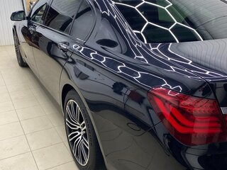 2014 BMW 7 серии Long 750Li xDrive V (F01/F02/F04) Рестайлинг, чёрный, 2800000 рублей, вид 4