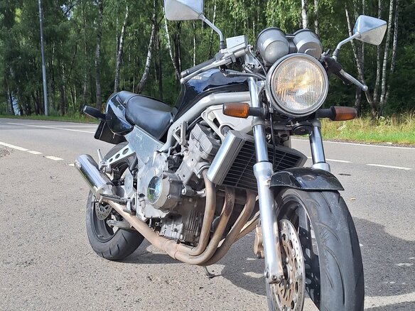 1990 Honda CB-1, чёрный, 280000 рублей - вид 4