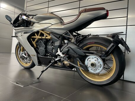 2023 MV Agusta Superveloce 800, серый, 2750000 рублей, вид 5