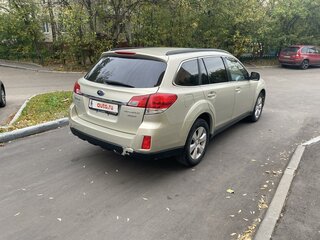 2010 Subaru Outback IV, золотистый, 1070000 рублей, вид 5