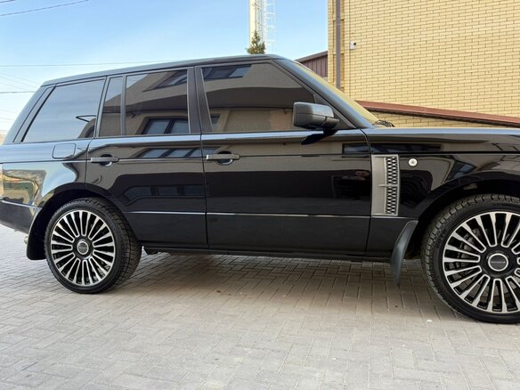 2008 Land Rover Range Rover Supercharged III Рестайлинг, чёрный, 1550000 рублей - вид 1