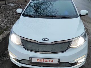 2016 Kia Rio III Рестайлинг, белый, 1340000 рублей, вид 5