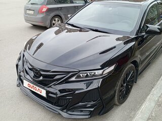 2021 Toyota Camry VIII (XV70), чёрный, 3600000 рублей, вид 1