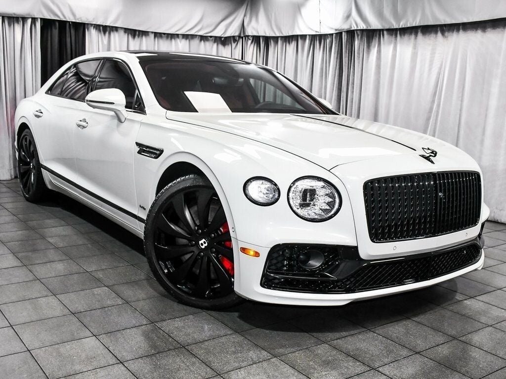 Открыть фотографии: Bentley Flying Spur III