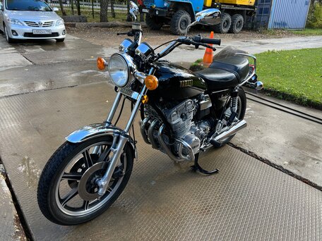 1978 Yamaha XS750, чёрный, 400000 рублей, вид 1