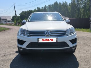 2015 Volkswagen Touareg II Рестайлинг, белый, 2700000 рублей, вид 2