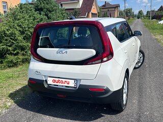 2021 Kia Soul III, белый, 1420000 рублей, вид 3