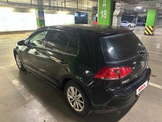 2013 Volkswagen Golf VII, чёрный, 820000 рублей, вид 3