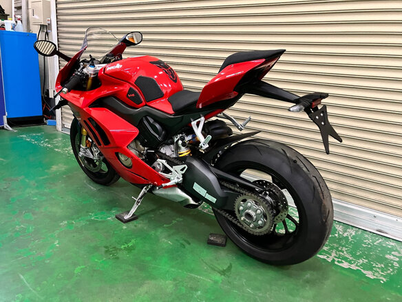 2019 Ducati Panigale V4, красный, 1900000 рублей - вид 3