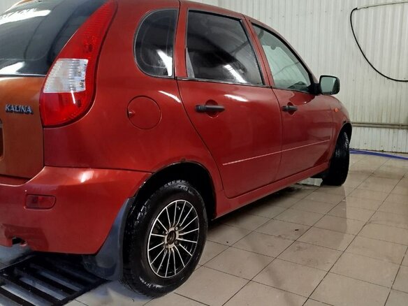 2010 Lada (ВАЗ) Kalina I, красный, 179999 рублей - вид 2