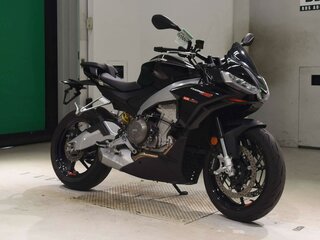 2022 Aprilia Tuono 660, чёрный, 1177000 рублей, вид 3