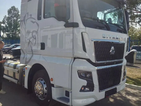 2023 Sinotruk Sitrak C7H MAX, белый, 22411000 рублей, вид 3
