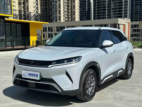 2025 BYD Yuan Up 45.12 kWh, серый, 1720000 рублей, вид 2