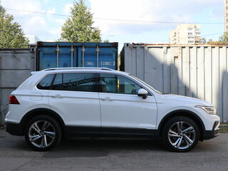 2021 Volkswagen Tiguan II Рестайлинг, белый, 2790000 рублей, вид 4