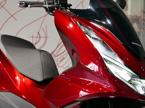 2024 Honda PCX 125, красный - вид 6