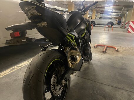 2021 Kawasaki Z 900, чёрный, 999999 рублей, вид 3