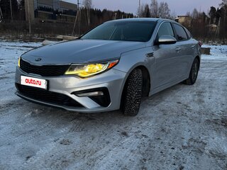 2018 Kia Optima IV Рестайлинг, серебристый, 1380000 рублей, вид 1