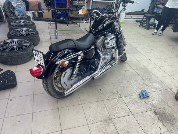 2007 Harley-Davidson Sportster 883, чёрный, 700000 рублей - вид 5
