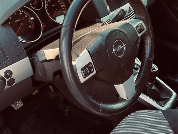 2013 Opel Astra H Рестайлинг, серебристый, 550000 рублей - вид 6