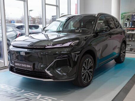 2026 Geely EX5 Гибрид EM-i, зелёный, 3974990 рублей, вид 1
