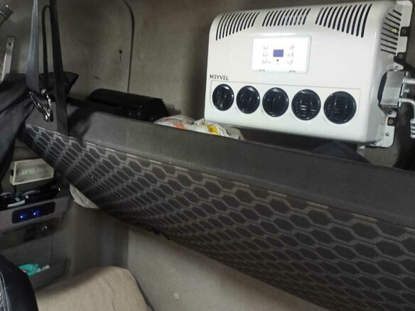 2013 Ford Cargo, оранжевый, 8600000 рублей - вид 8