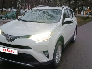 2016 Toyota RAV4 IV (XA40) Рестайлинг, белый, 2500000 рублей, вид 3