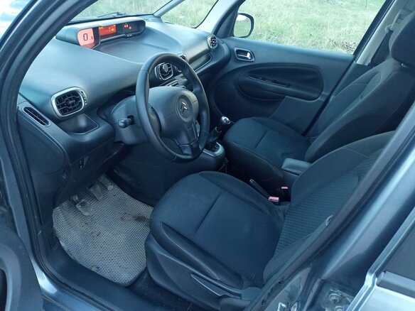 2010 Citroen C3 Picasso I, серый, 450000 рублей - вид 13