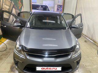 2018 Kia Rio IV, серый, 1570000 рублей, вид 1